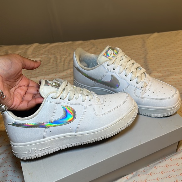 WOMENS AIR FORCE 1 ‘07 ESS - Picture 2 of 4